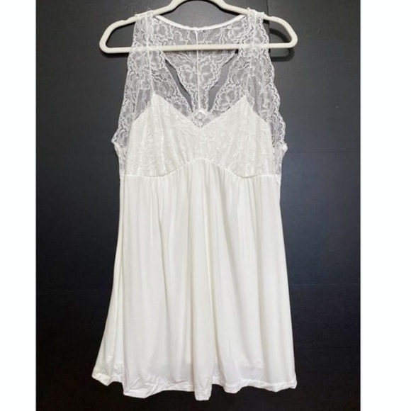 L&R Other - Women Ultra Soft Lace Trimmed Nightgown -Ivory